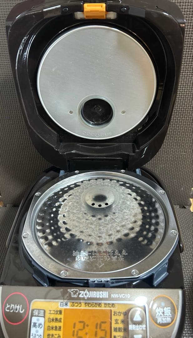 象印 IH炊飯ジャー　NW-VCT10 2024