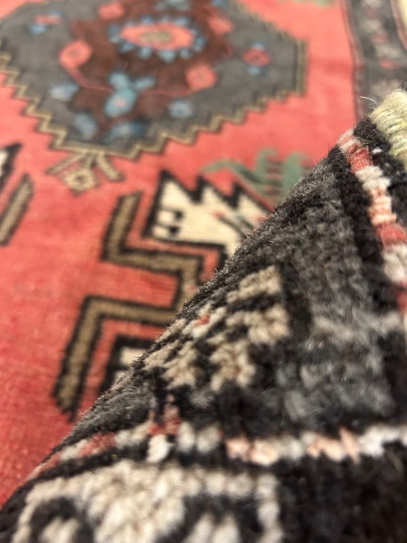 トライバルラグ・トルコヴィンテージラグ・ウール約53×106cm