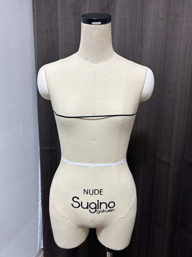 Sugino ボディ トルソー B83 W62 H87