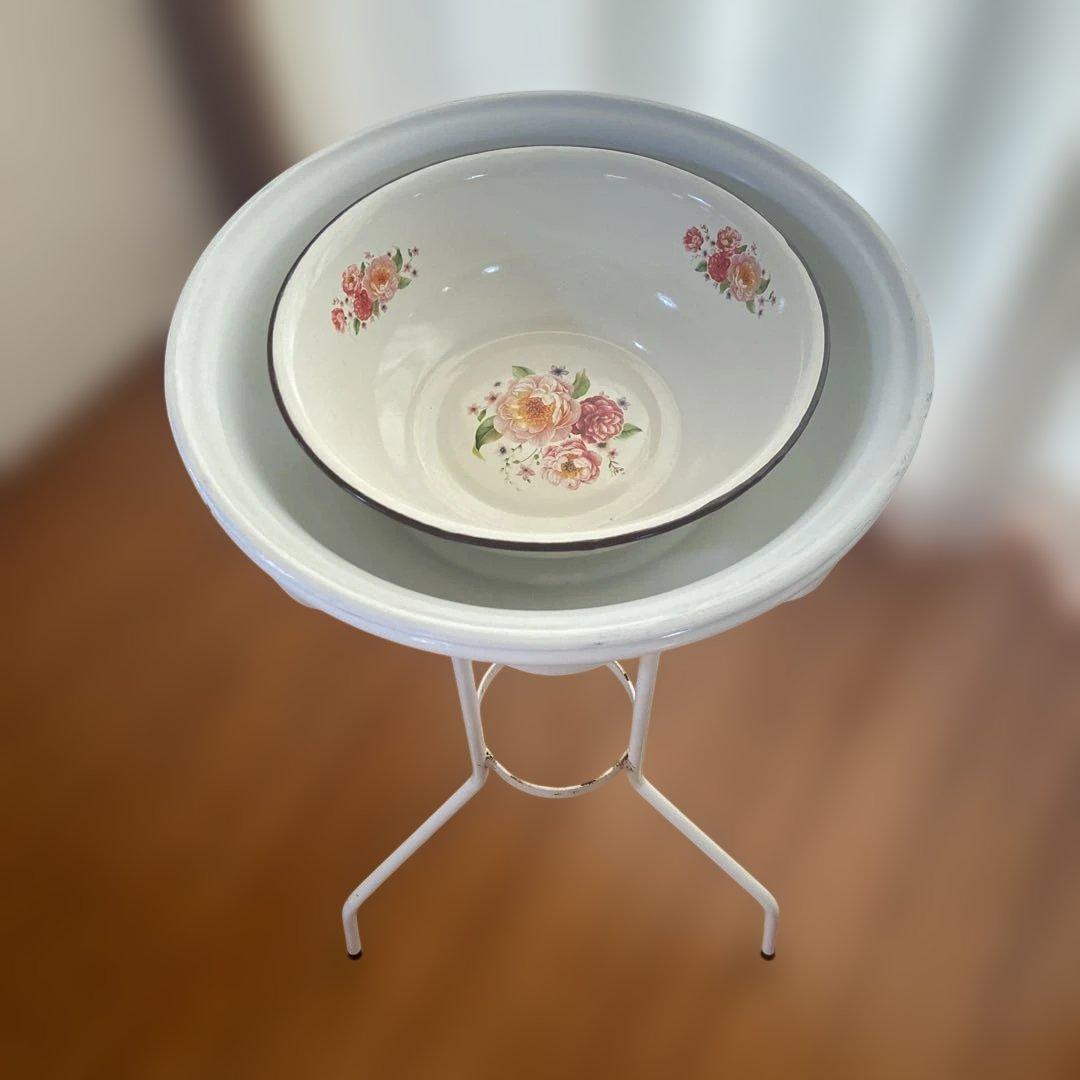 マリービンテージホーロースタンド付きホーローボール2点