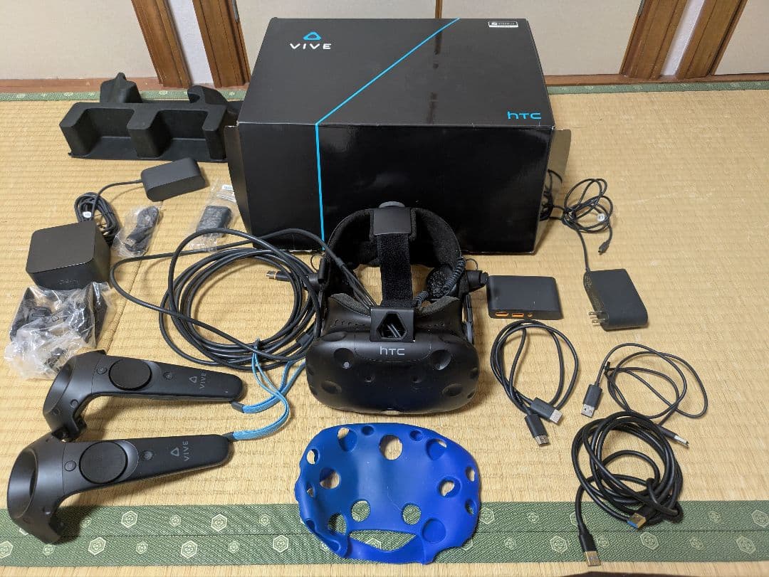 HTCVIVE VRヘッドセット デラックスオーディオストラップ付き