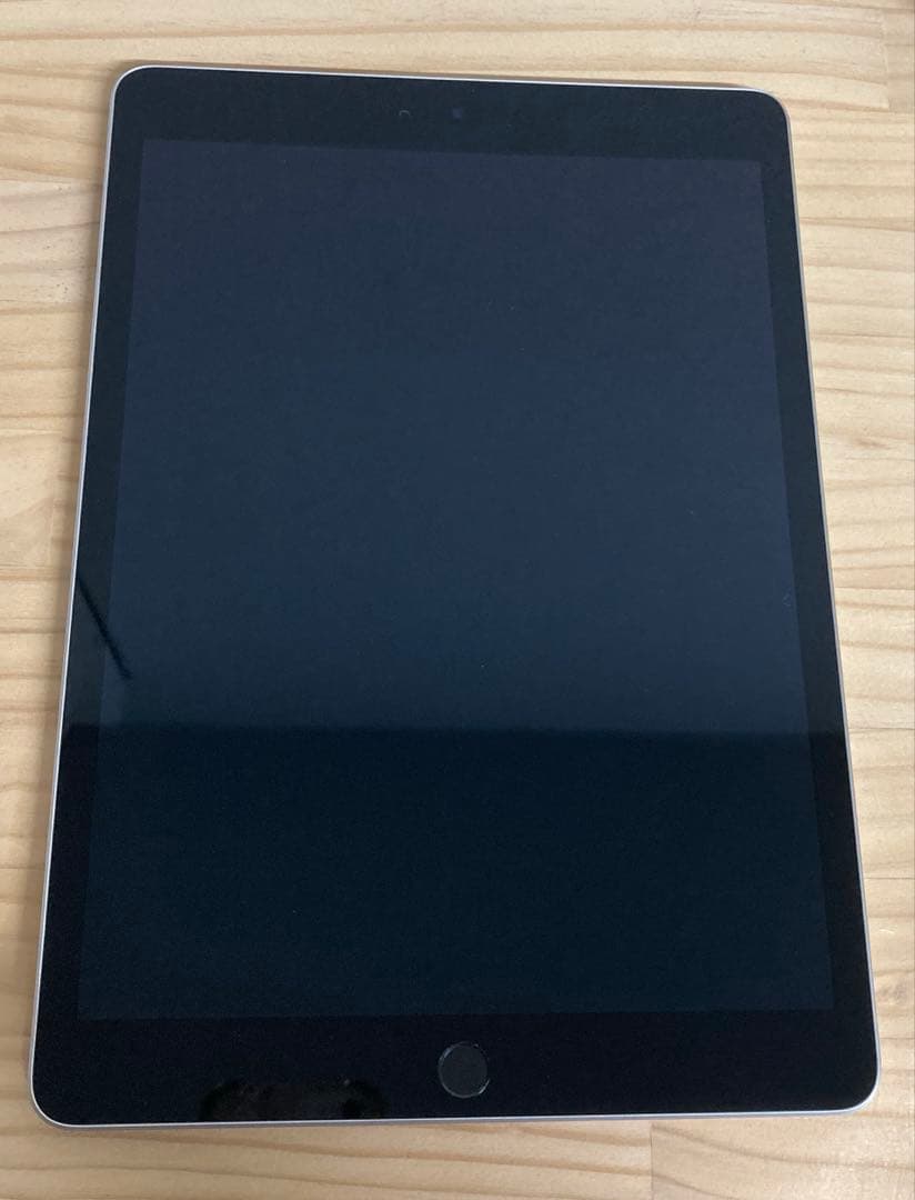 【美品】Apple iPad 10.2インチ 第９世代 シルバー/64GB