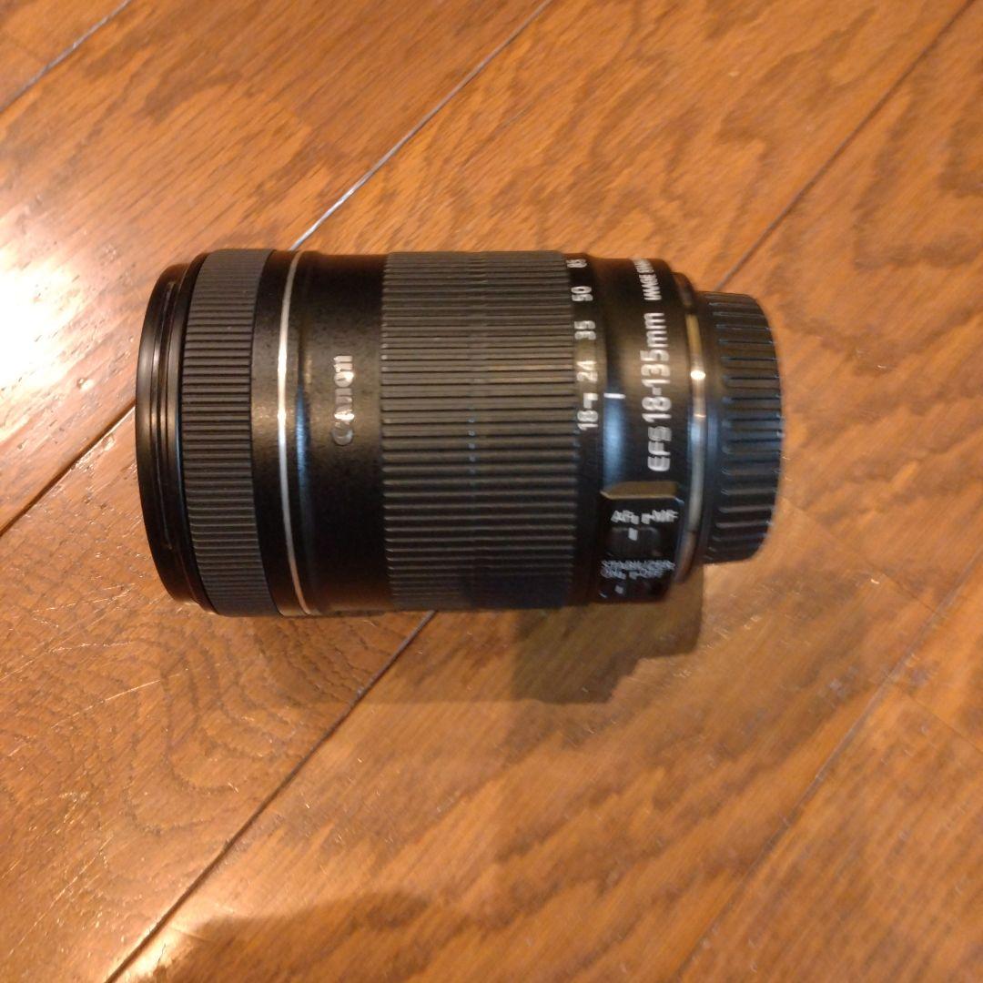 キヤノン EF-S 18-135mm f3.5-5.6 IS STM