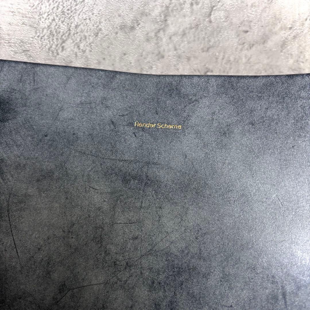 【ひろ！】エンダースキーマ タブレットケース ブライドルレザー グレー