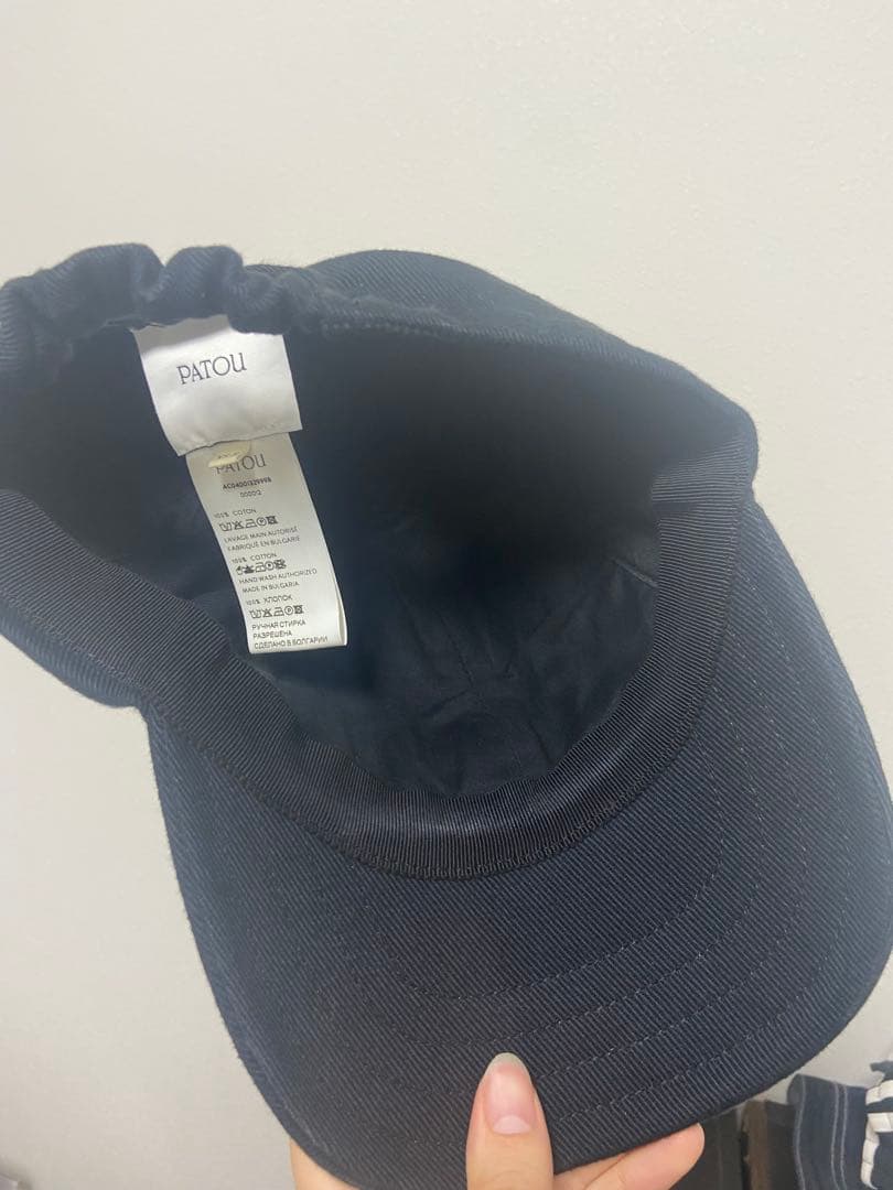 PATOU ブラック刺繍ロゴ コットンキャップ