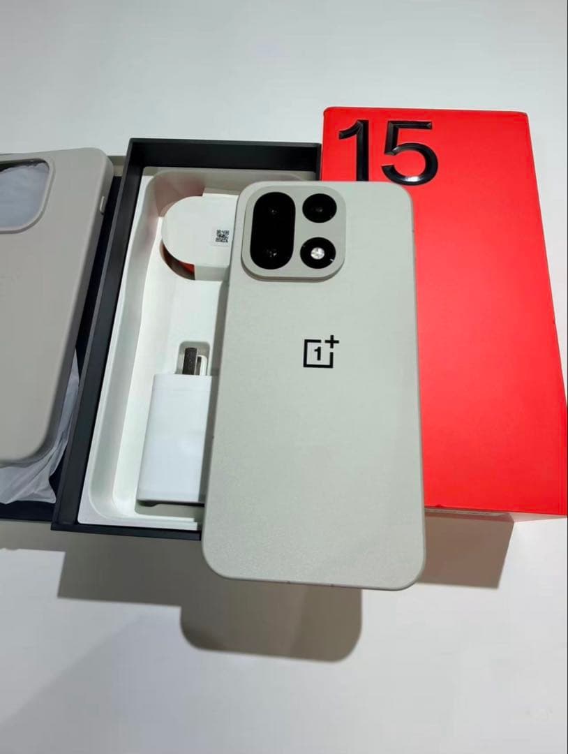 スマートフォン本体 OnePlus 15/16GB+1TB