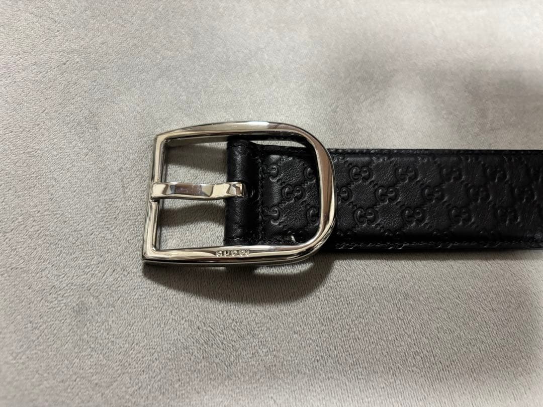 GUCCI ブラックレザー ベルト