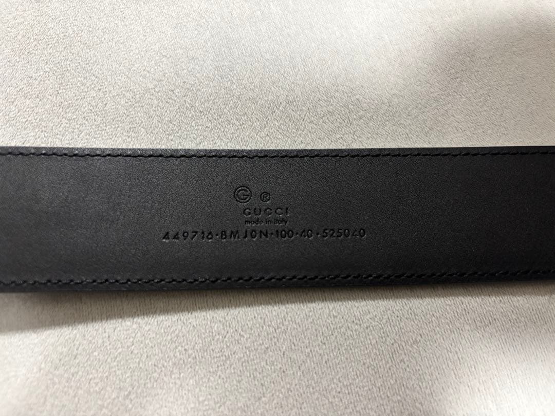 GUCCI ブラックレザー ベルト