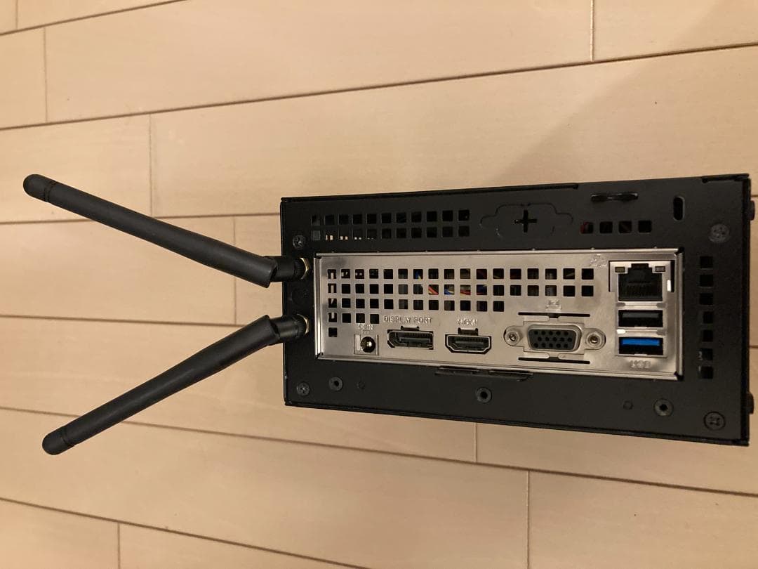 ASRock　DeskMiniA300Series