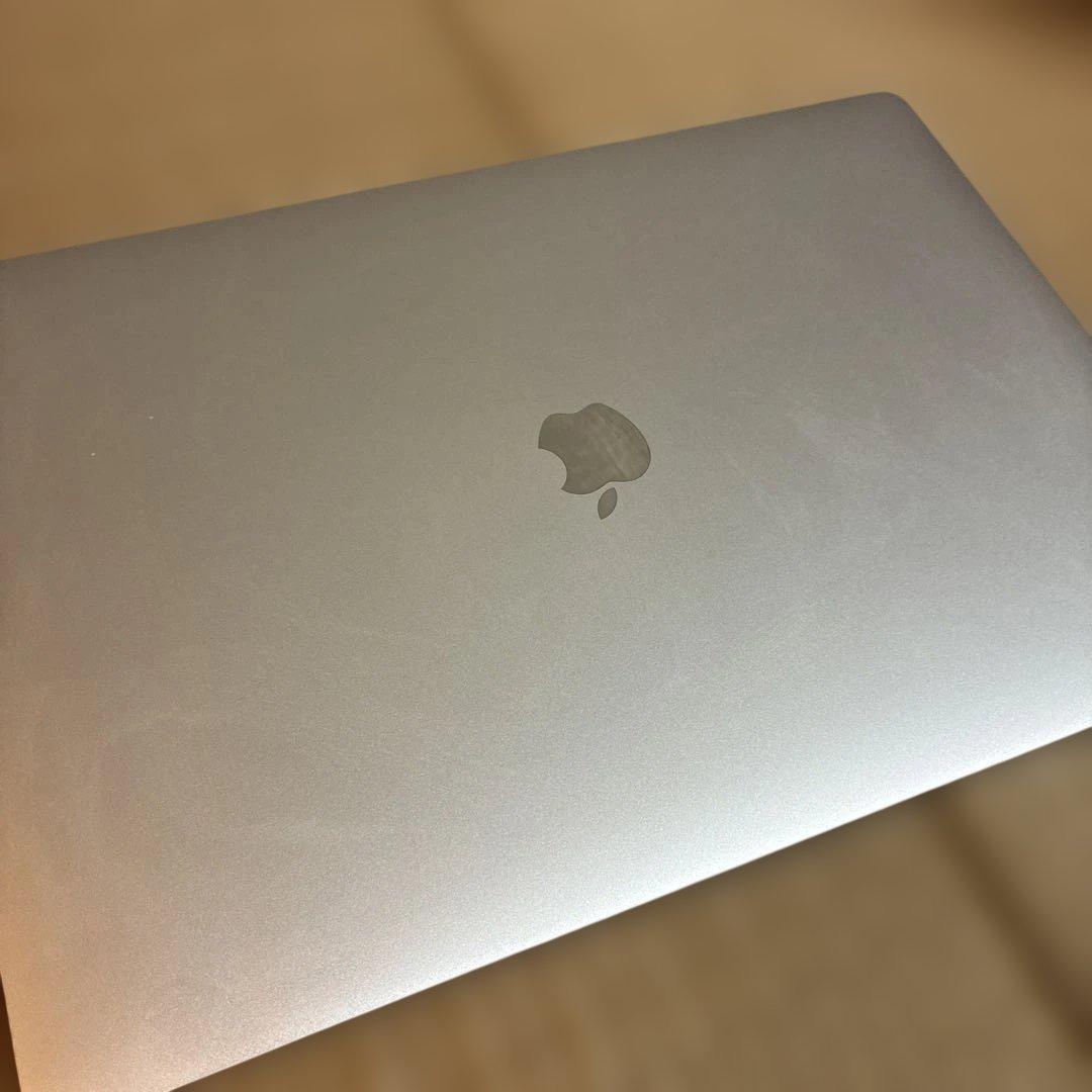 MacBook本体 MacBook Pro 16 late 2019 i7/16GB/1TB
