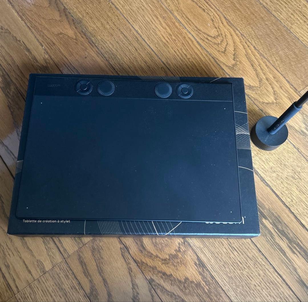 液タブ・ペンタブ Intuos Pro Medium PTH-660/K0