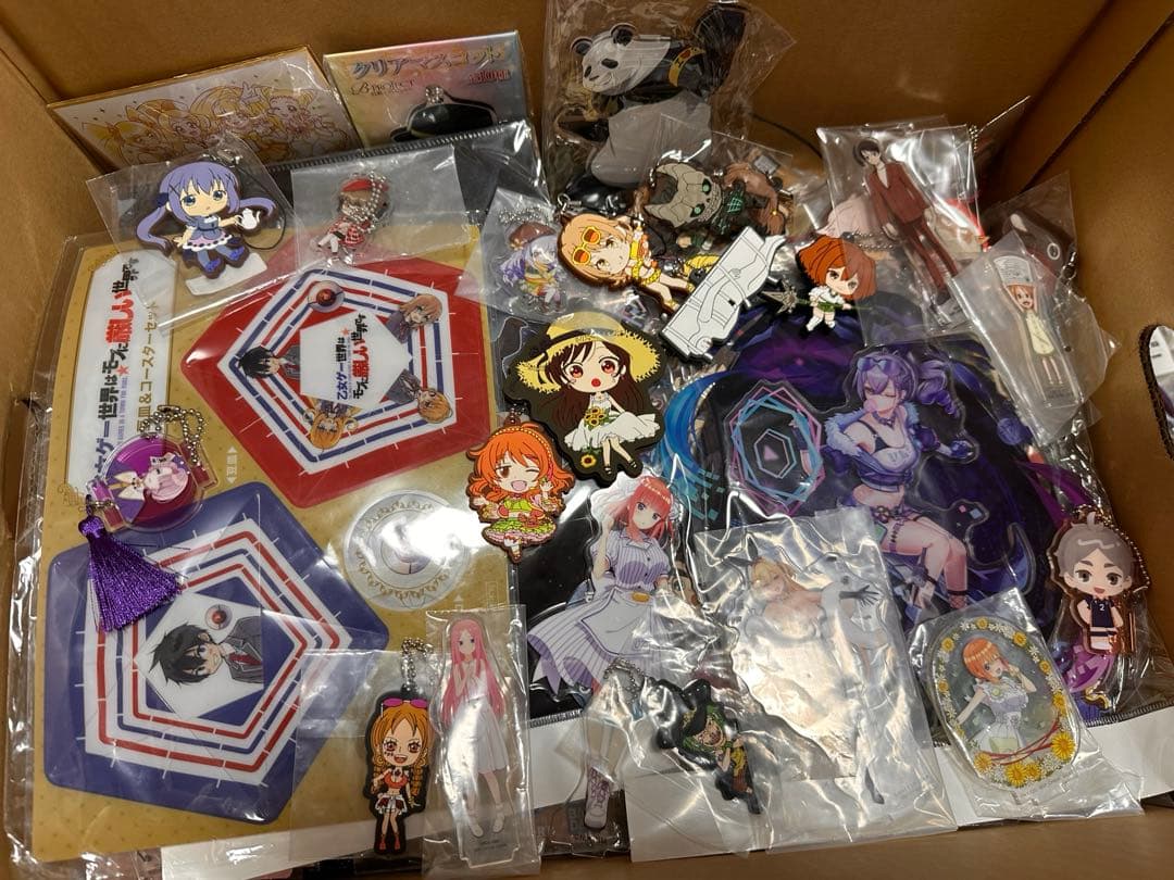 400 アニメグッズ　人気　ジャンプ　萌え　美少女　少年　漫画　大量