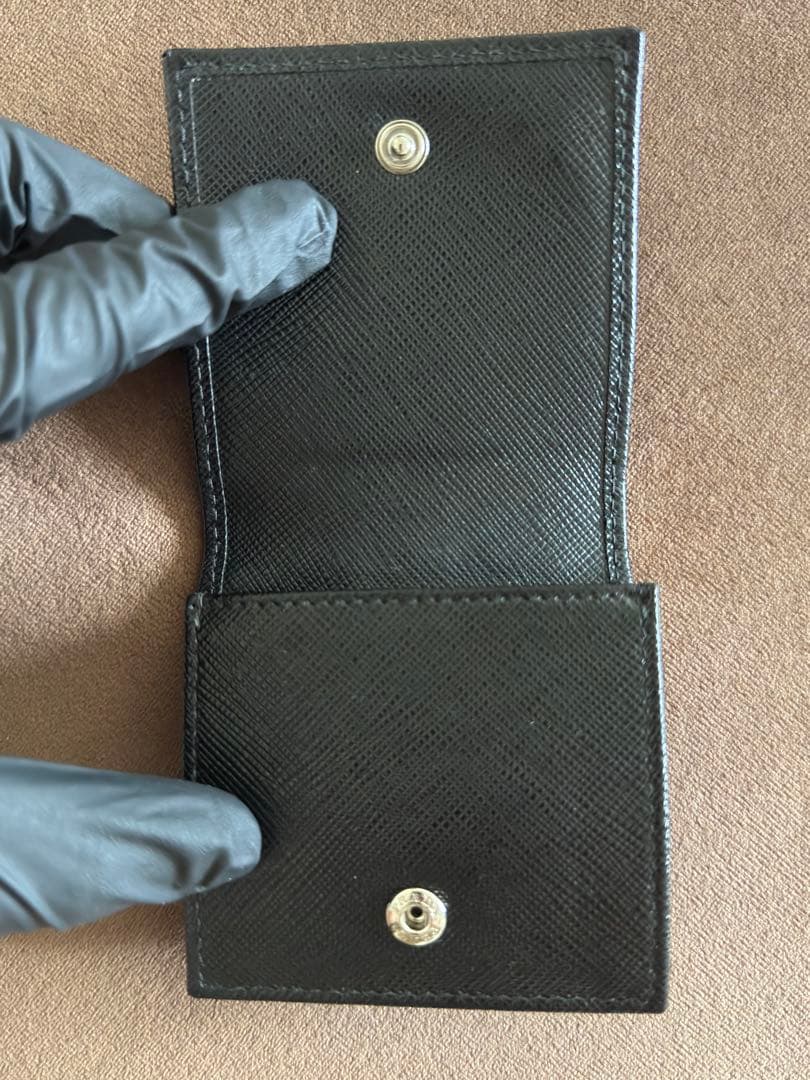 【ねこ】PRADA プラダケース サフィアーノトライアングル 小銭入