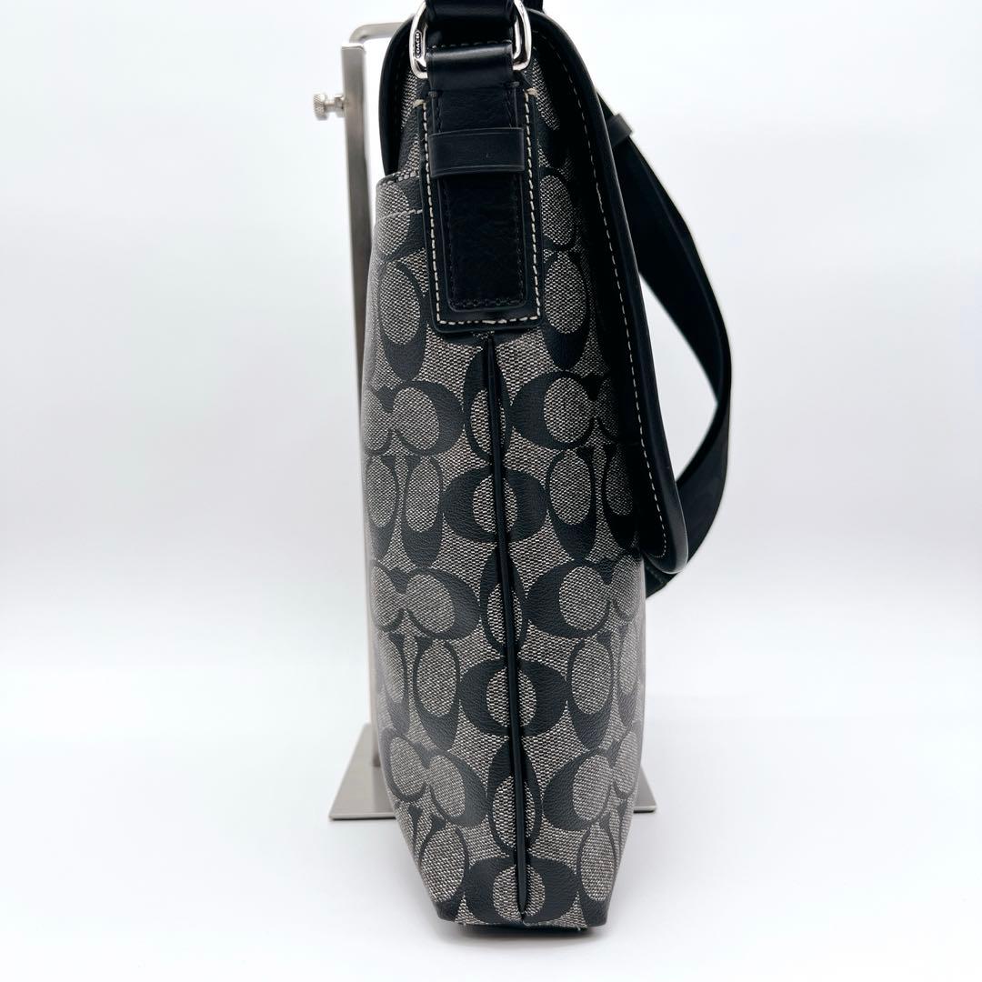 【美品】コーチ　COACH ショルダー バッグ　ヘリテージ　シグネチャー　黒