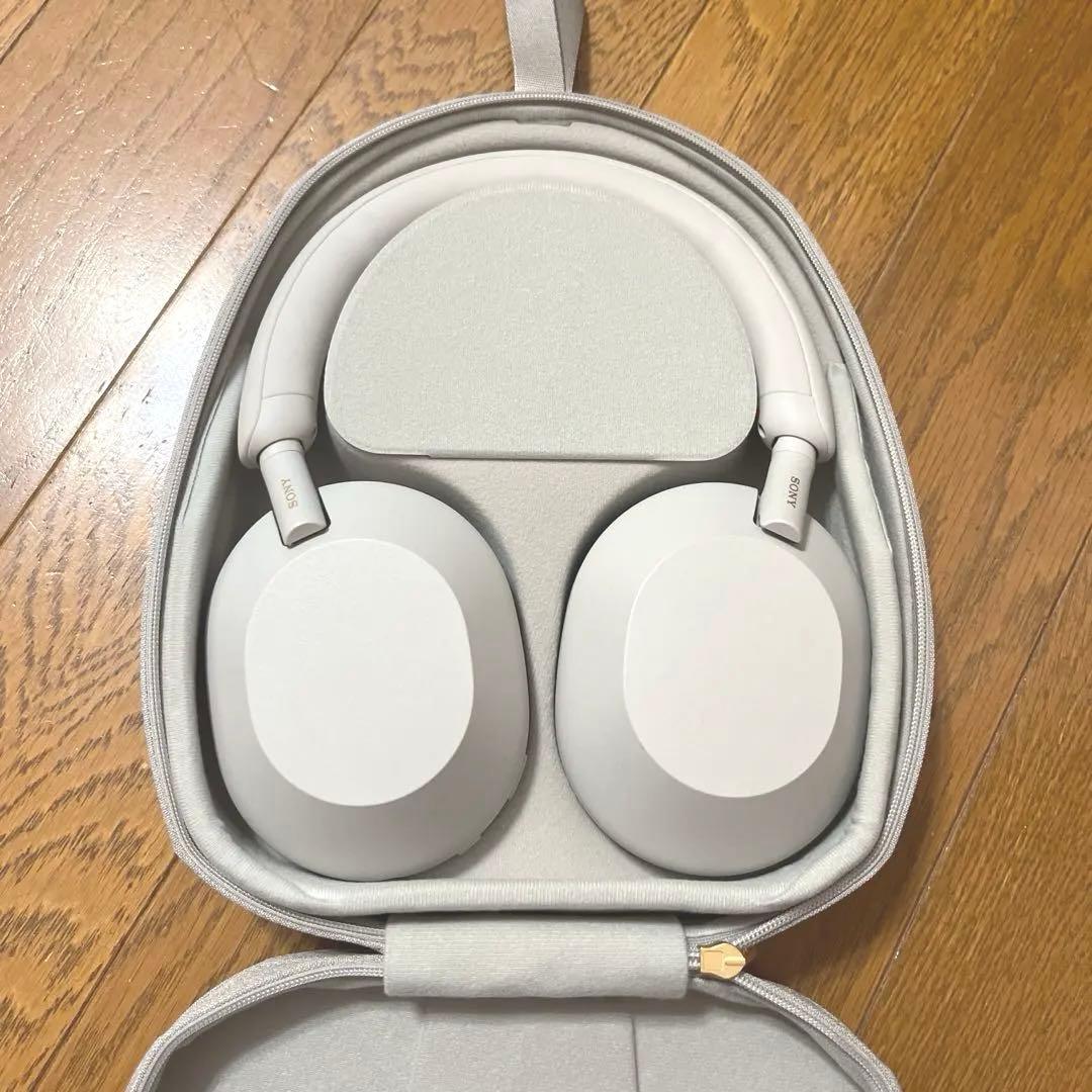 ワイヤレスノイズキャンセリングステレオヘッドセット WH-1000XM5