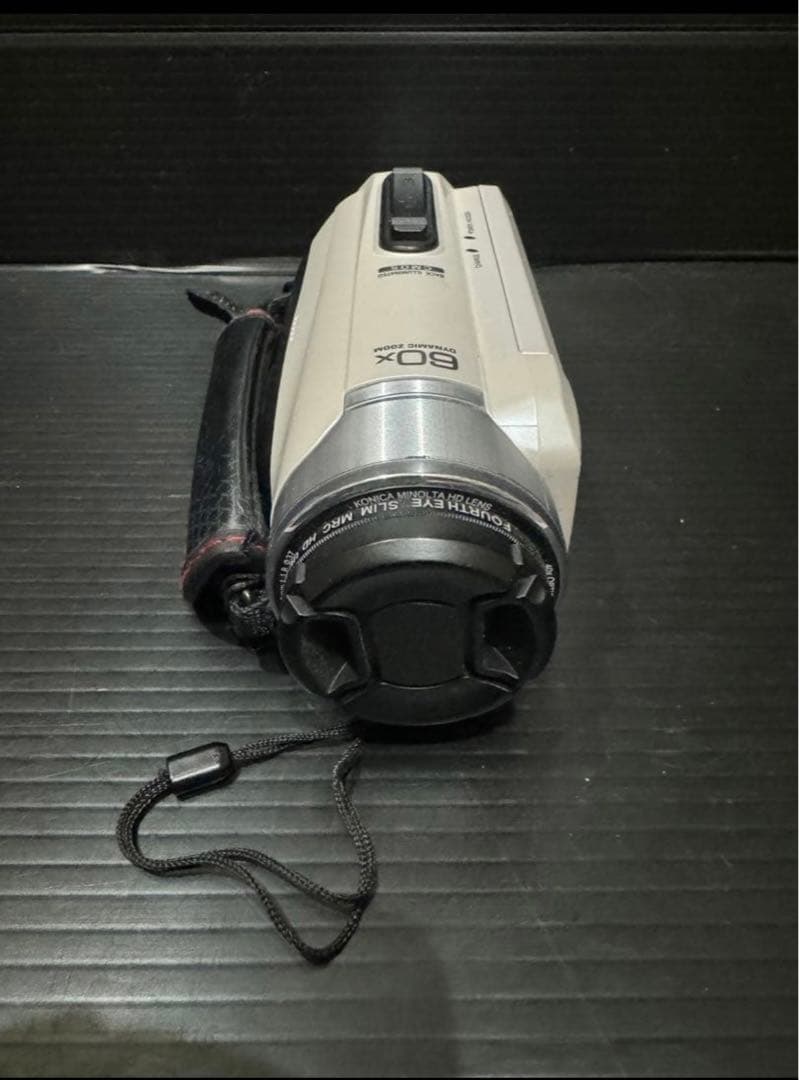 JVC ビデオカメラ『GZ-F200-W』