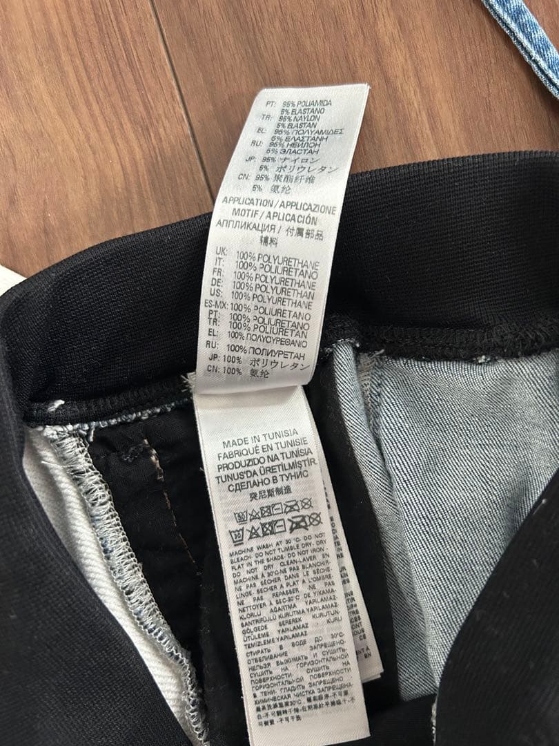 DSQUARED2ディースクエアードサイドボタン付きデニムパンツ 6y