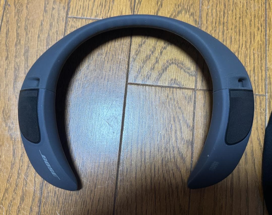 BOSE ネックスピーカー 本体・カバー