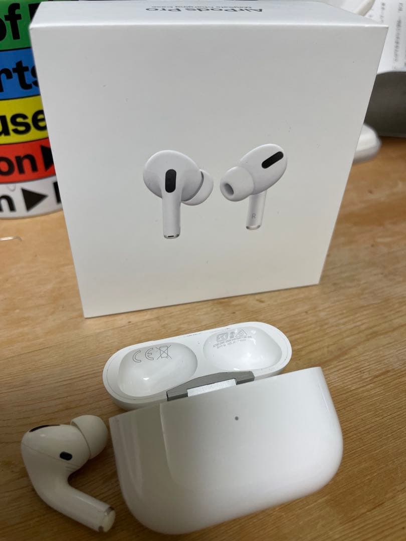 Apple AirPods Pro2 本体 充電ケース付き　イヤホンは左のみ