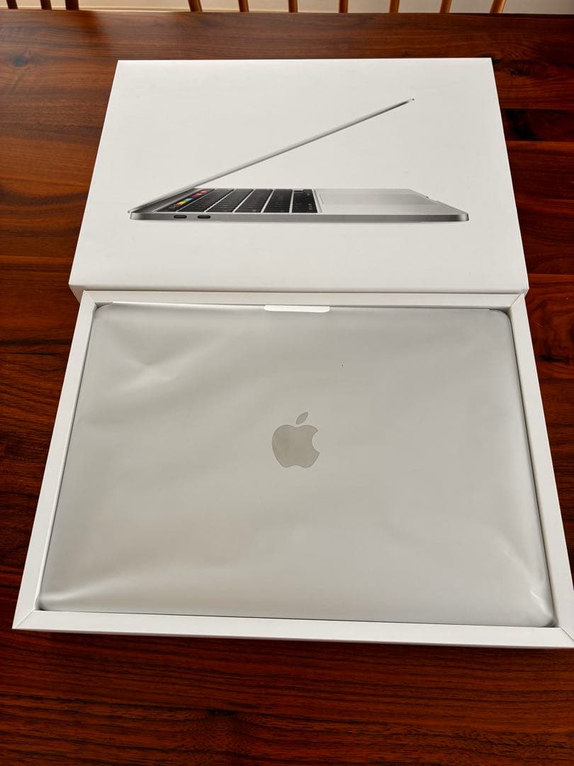 MacBook Pro 13インチ シルバー