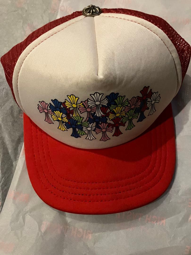 Chrome Heartsトラッカーキャップ