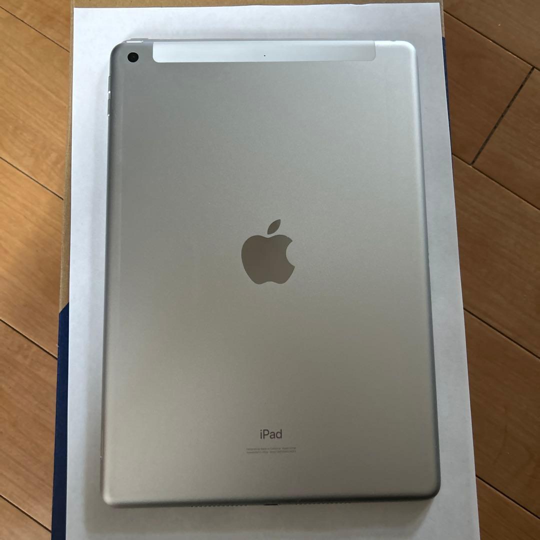Apple iPad 第七世代 シルバー 本体
