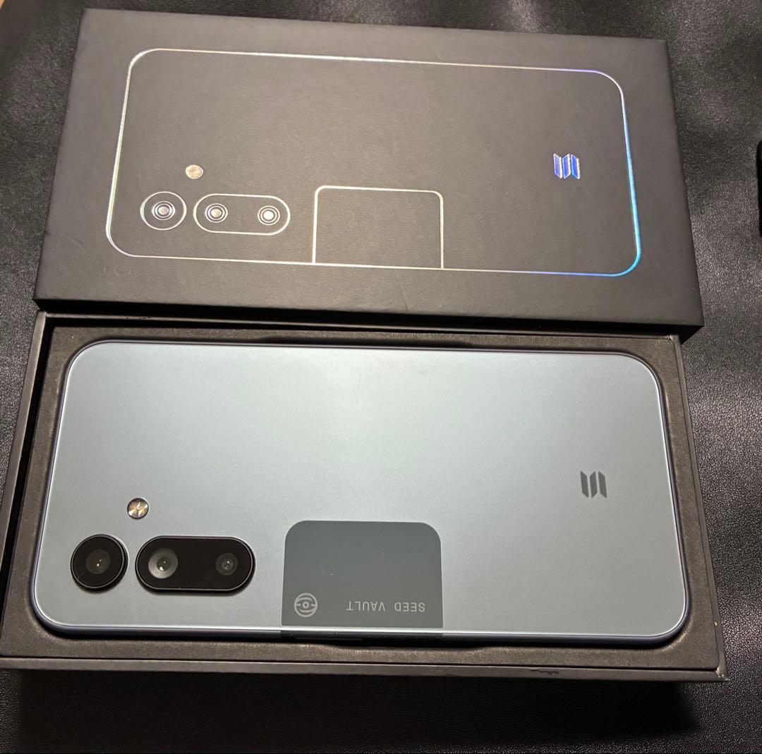 solana mobile 【純正ケース付き】