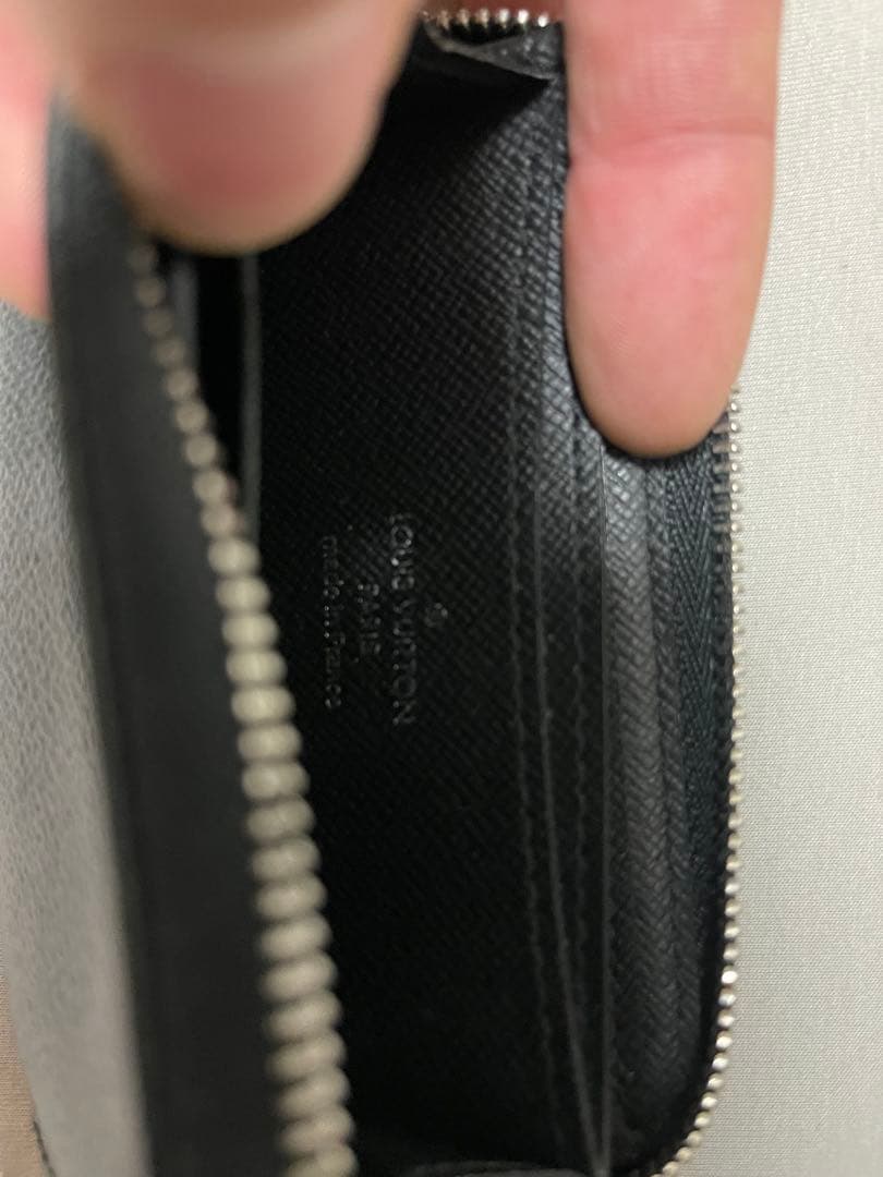 LOUIS VUITTON エピレザー ケース ブラック