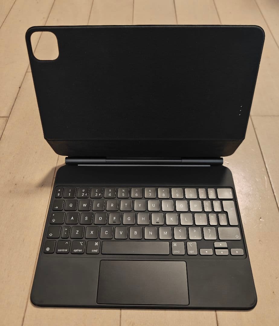 11インチ iPad Magic Keyboard MXQT2J/A USタイプ