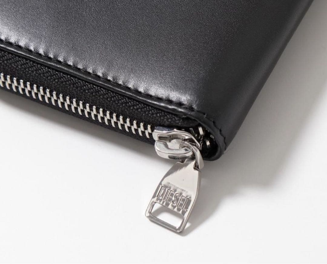 ディーゼル DIESEL ラウンドファスナー長財布 X09670 ブラック　新品