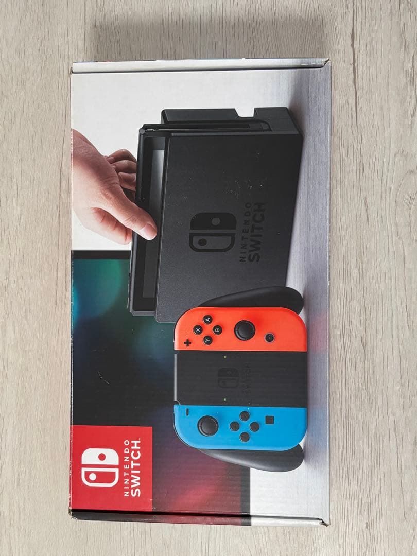 Nintendo Switch 本体 赤・緑ジョイコン