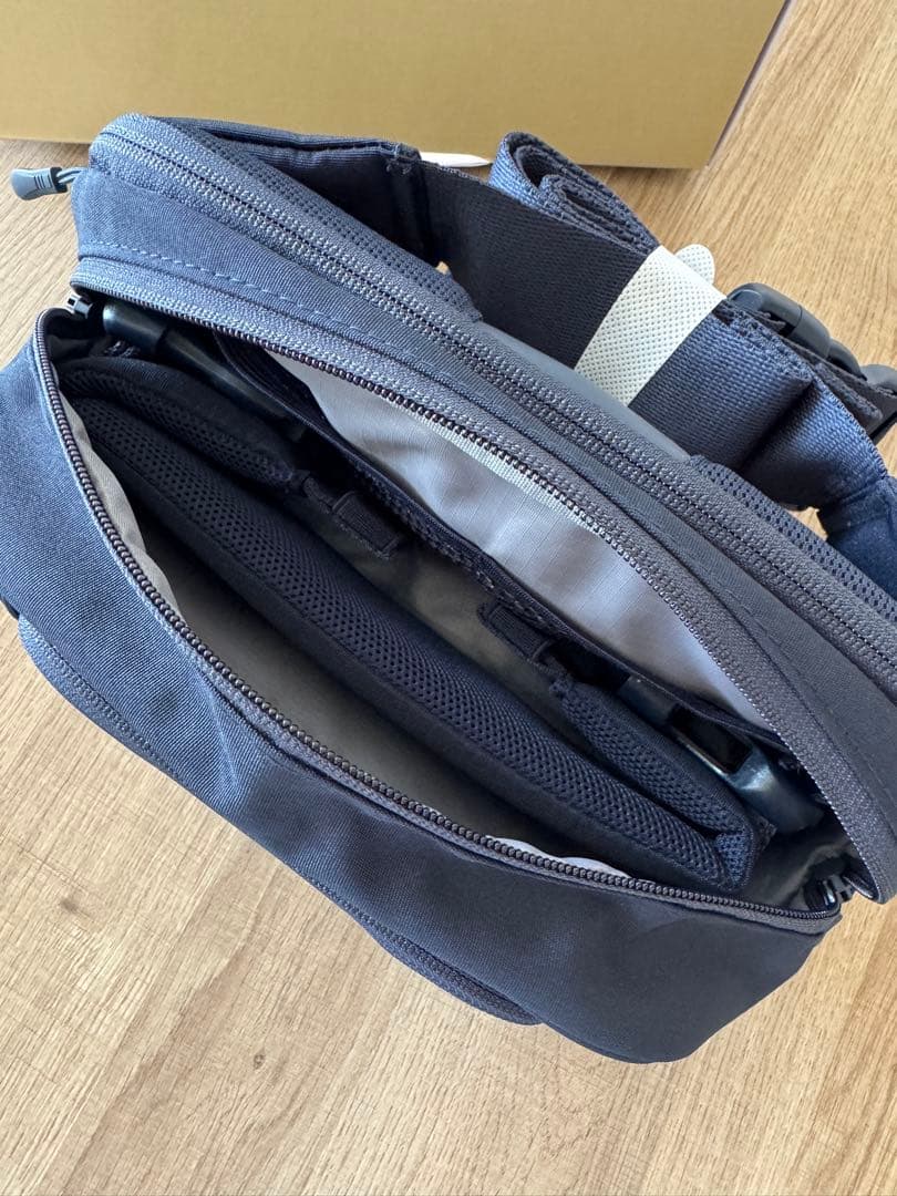 POMULU 2WAY HIPSEAT ネイビー