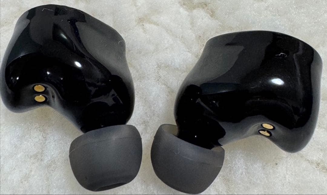 FoKus Mystique 付属品全て有り ワイヤレスイヤホン 美品