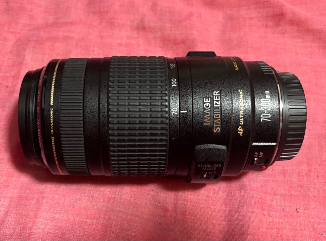 Canon EF 70-300mm f/4-5.6 IS USM ズームレンズ
