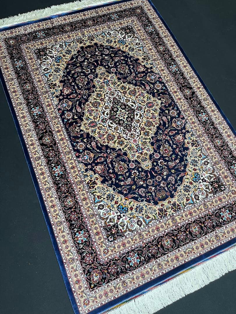 最高級 ペルシャ絨毯シルク イラン クム産 101×152cm 約225万ノット