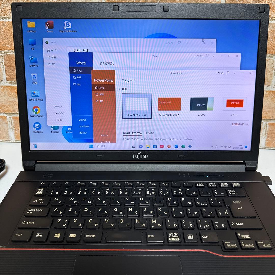 富士通 LIFEBOOK ノートPC Windows 11 オフィス2024年