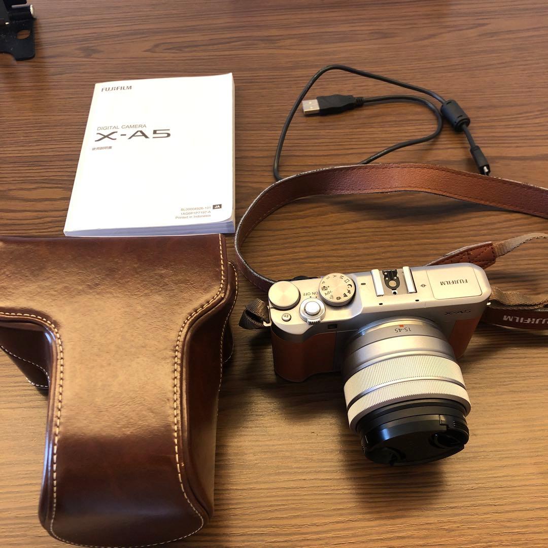 FUJIFILM X-A5 ミラーレス一眼 15-45mmレンズ付き