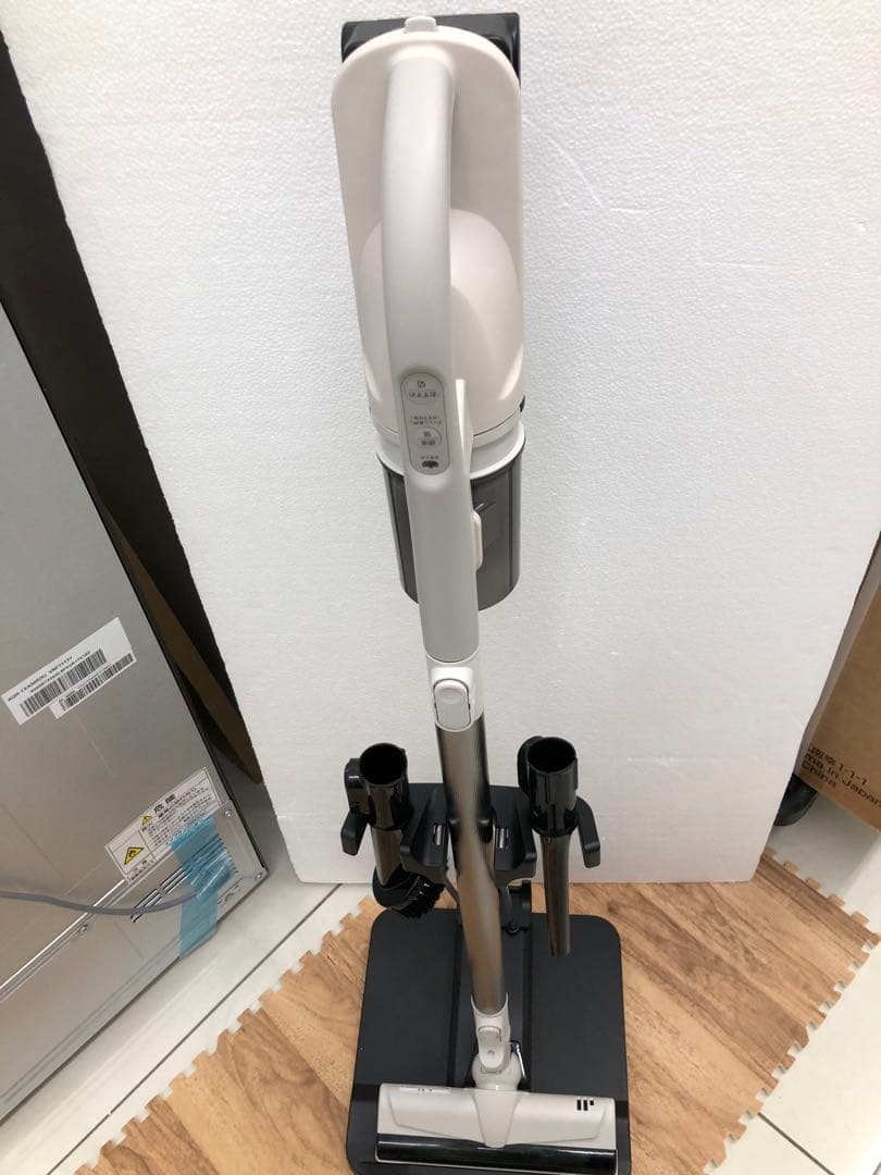 東芝　スティック掃除機2024年モデル