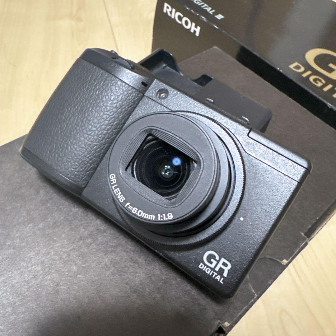 RICOH GR DIGITAL Ⅲ CCDコンパクトカメラ！