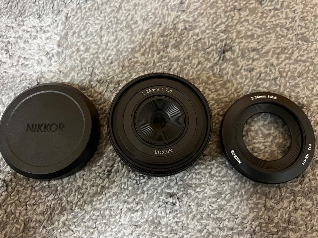 超薄型・高描写の単焦点NIKKOR Z 26mm f/2.8（美品）