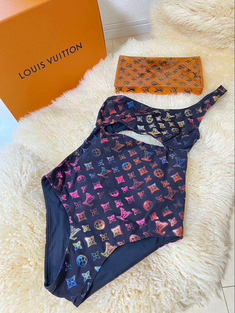 LOUIS VUITTON ワンピース水着 34サイズ 試着のみ!!超美品!!