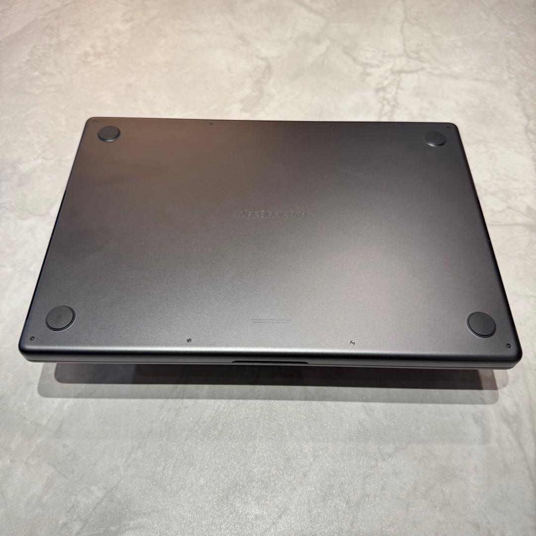さつまいも様 Macbook Pro 16 M4Pro/48GB RAM 保証有