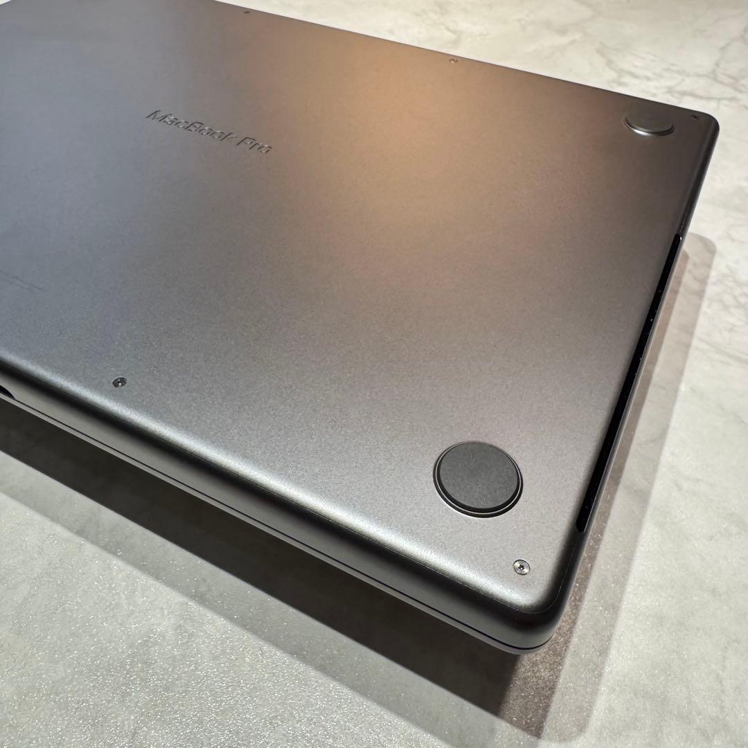 さつまいも様 Macbook Pro 16 M4Pro/48GB RAM 保証有