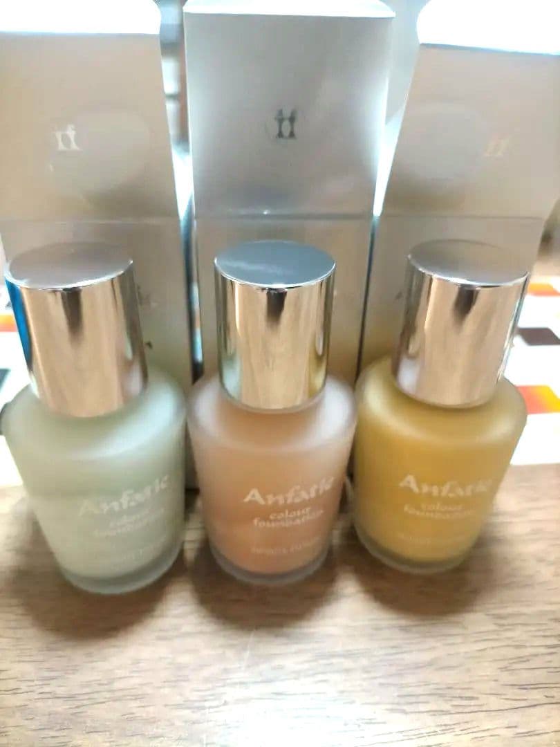 ししゃも！新品未使用！アンファティ カラー ファンデーション三本 3色