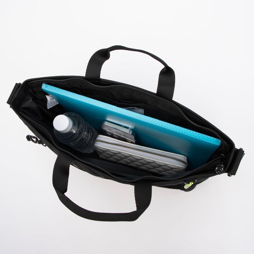 新品　ノースフェイス　シンプルメッセンジャーバッグ