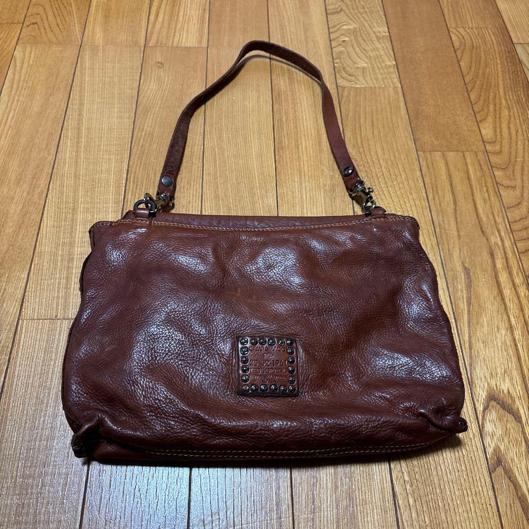 ブラウンレザーショルダーバッグ　CANPOMAGGI