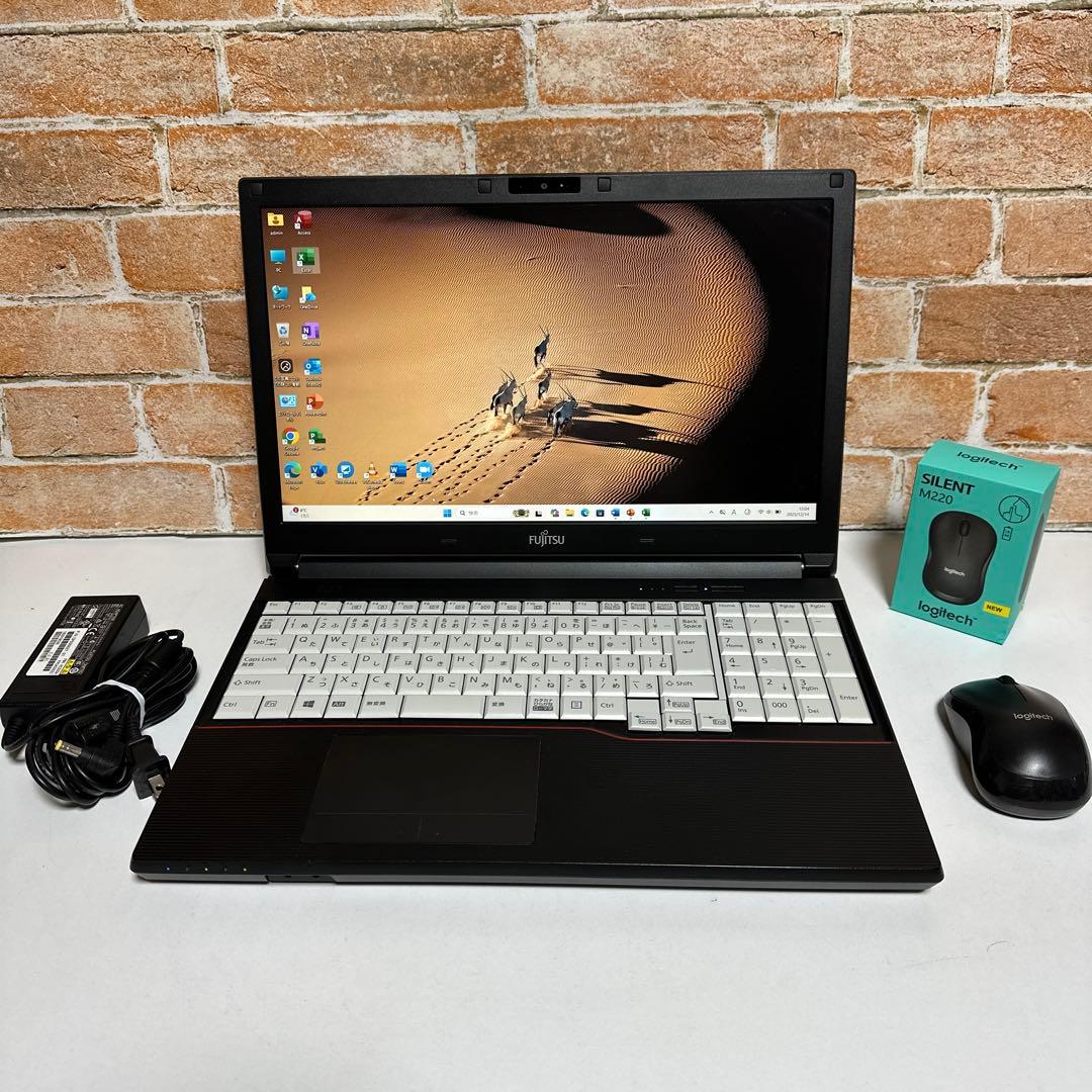 美品　フルHD富士通ノート PC WebカメラCore i7 SSD500GB