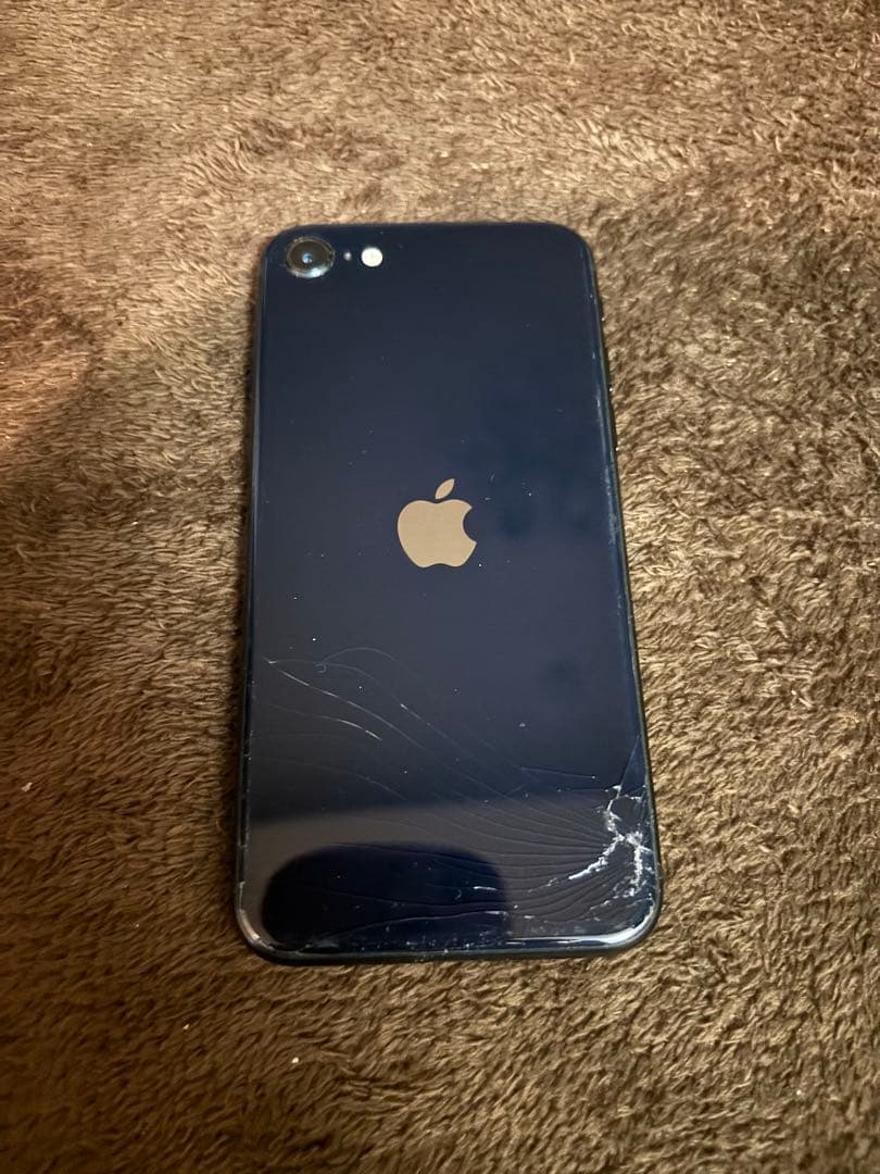 スマートフォン本体 Apple iPhoneSE3