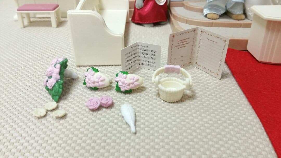 シルバニアファミリー　森のウエディング　人形４体付き