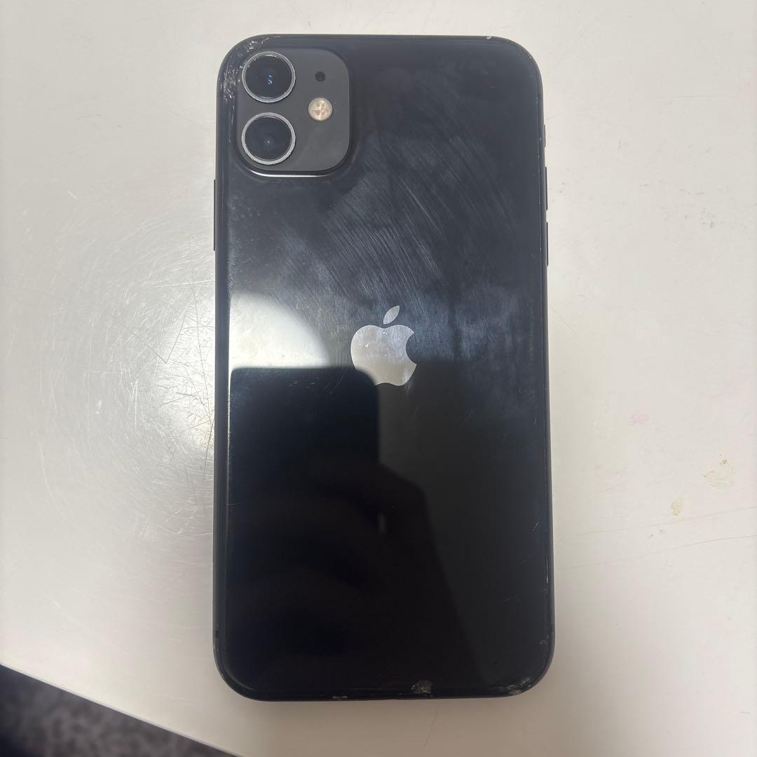 Apple iPhone 11 ブラック 本体